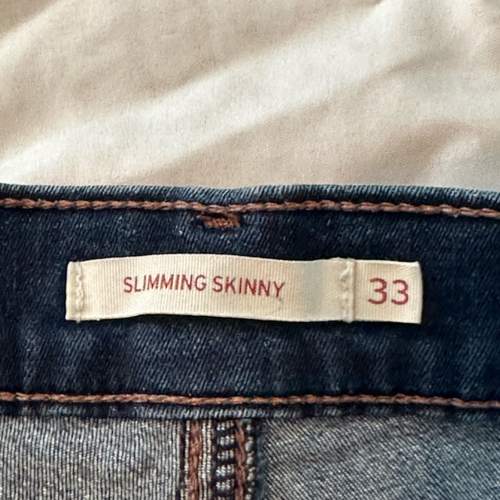 Levi’s skinny jeans for women waste, size 33” - Picture 2 of 8